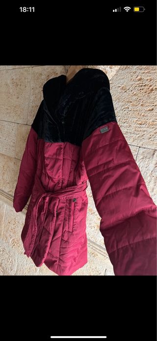 Chaqueta Niza bordada burdeos y terciopelo negro