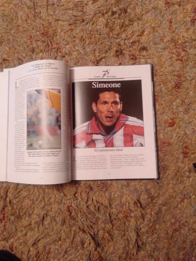 DOS LIBROS CRACKS Y LEYENDAS DEL FÚTBOL 