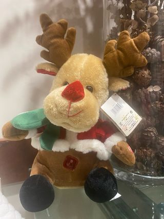 Peluche  Reno cantarin . 