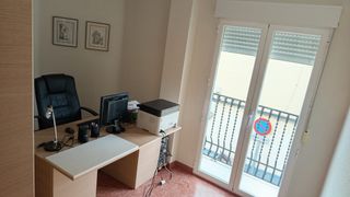 CASA MUY GRANDE EN YECLA CON COCHERA