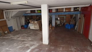 CASA MUY GRANDE EN YECLA CON COCHERA