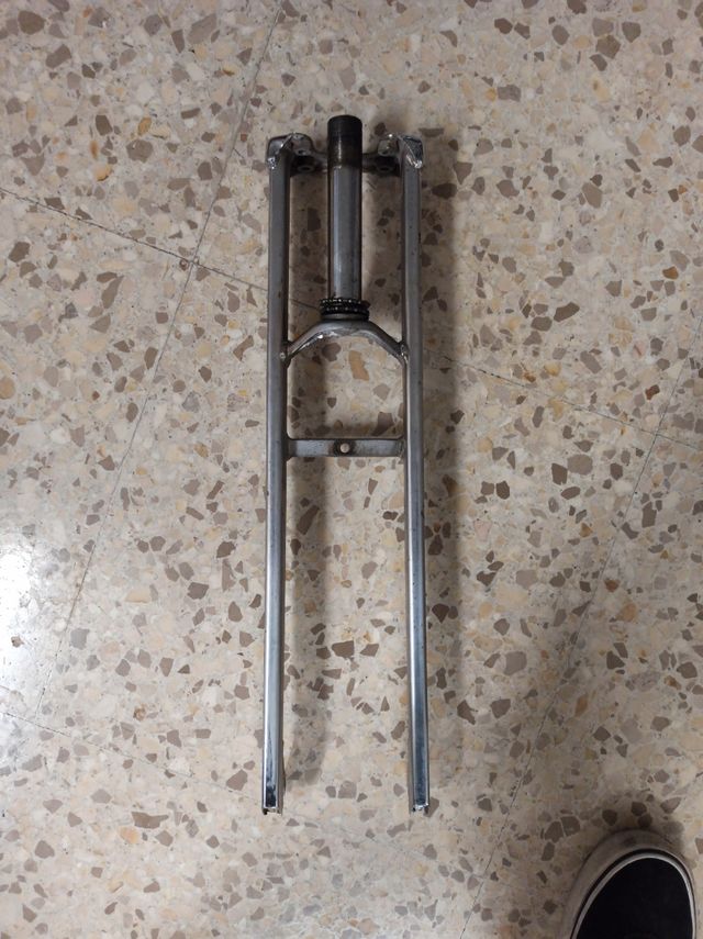 Horquilla Monty T219 B219