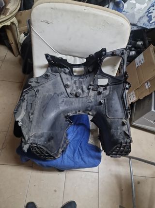 CARENADO PIERNAS HONDA FORZA 125 ABS