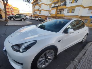 Tesla Model 3 2021 standar range