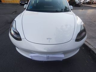 Tesla Model 3 2021 standar range