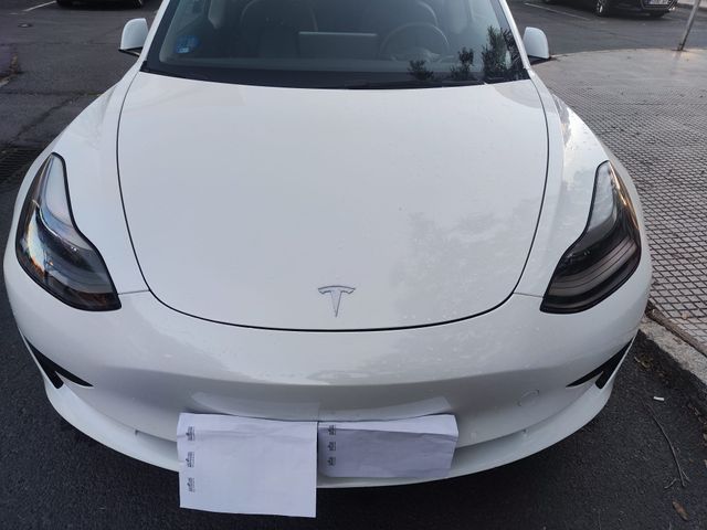 Tesla Model 3 2021 standar range