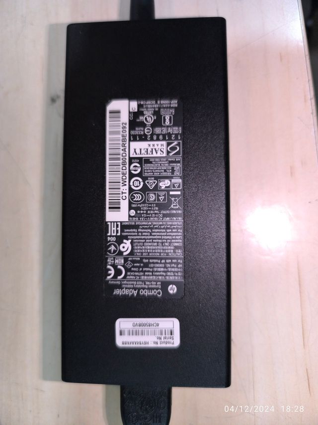 Cargador HP portátil 100W