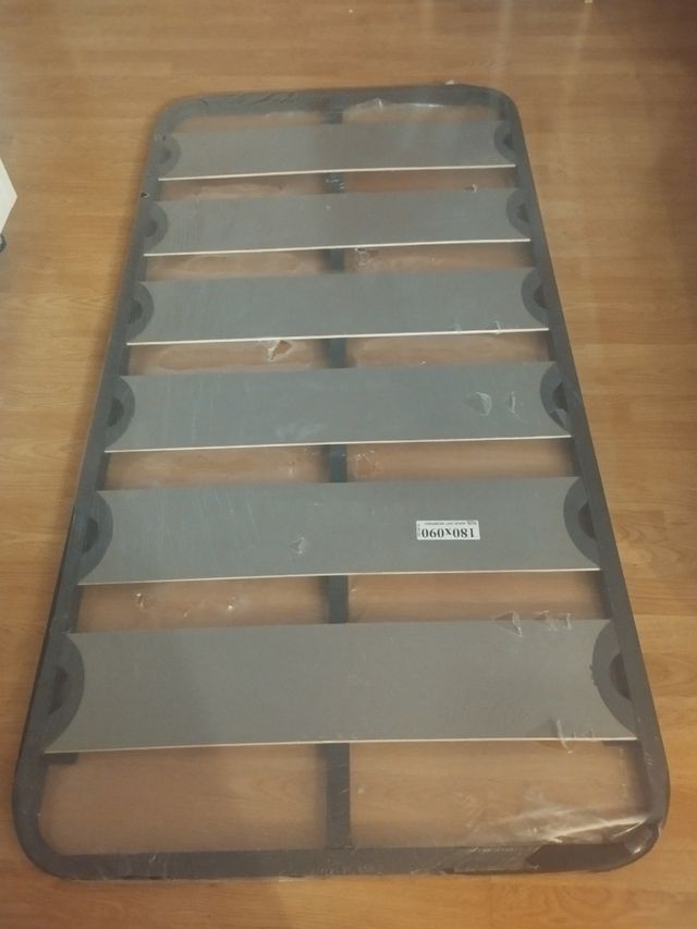 Somier nuevo con plástico todavia