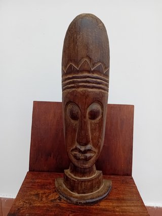 Maschera etnica in legno