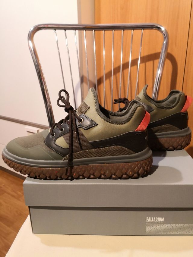 Scarponi uomo Palladium tg. 44,5 usati