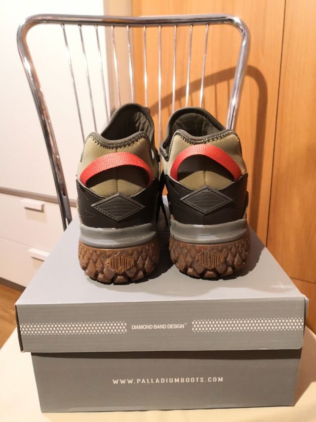 Scarponi uomo Palladium tg. 44,5 usati