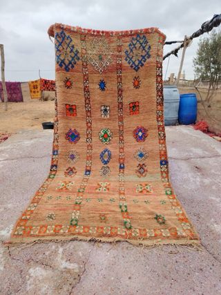 Tappeto berbero vintage colorato