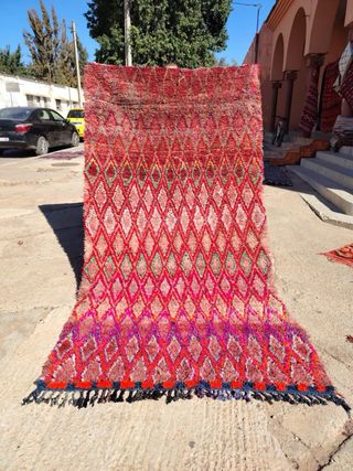 Tappeto berbero vintage colorato