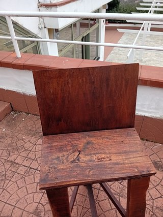 Sgabelli in legno