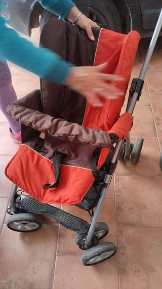 Carrito con capazo y silleta 