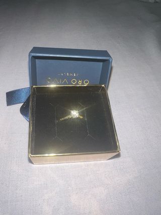 Anillo de compromiso oro 18k con circonita
