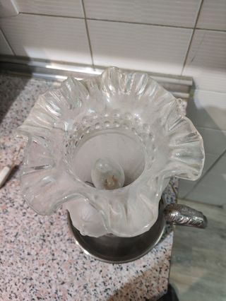 Lámpara de mesa antigua