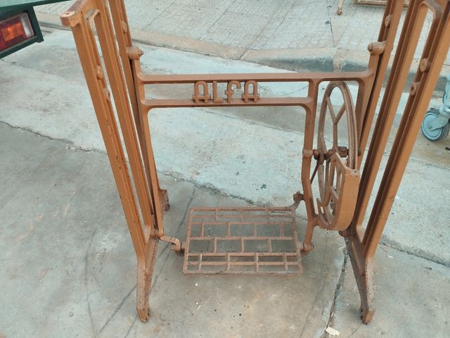 Base de máquina de coser