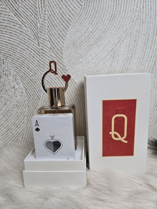 Perfume árabe Fragrance World mujer Queen o Hearts