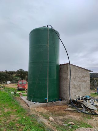 Depósitos de poliester para agua