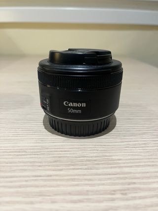 Camara Canon EOS 750D + objetivos/cargador/mochila