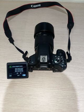 Camara Canon EOS 750D + objetivos/cargador/mochila
