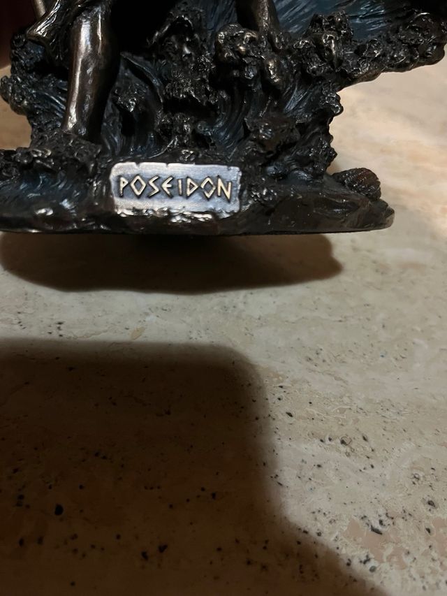 figura Poseidon