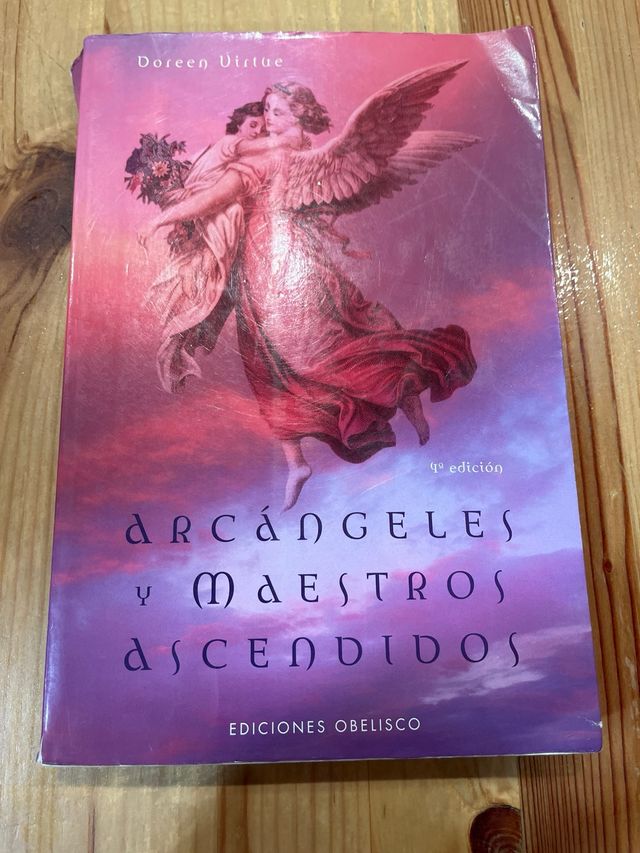 Arcángeles y maestros ascendidos (Spanish Edition)