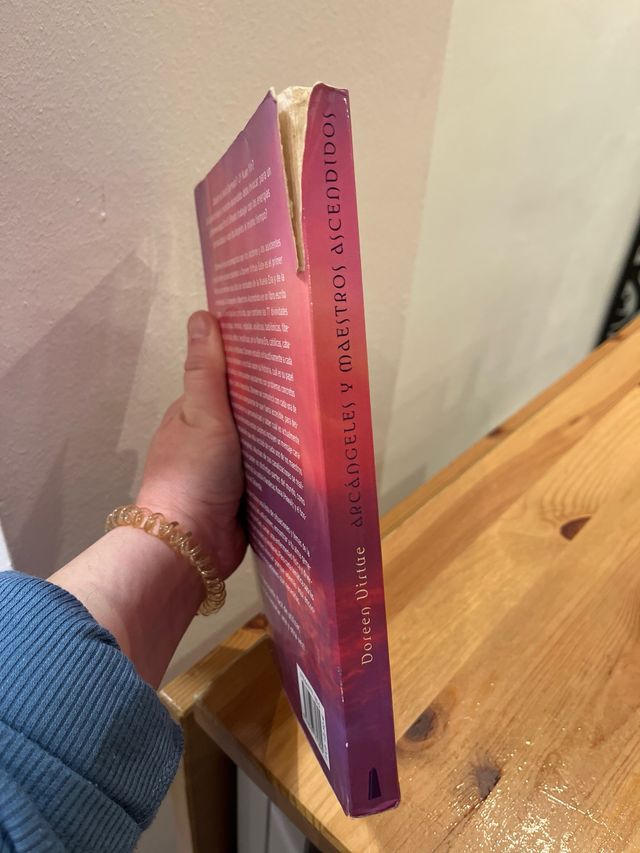 Arcángeles y maestros ascendidos (Spanish Edition)