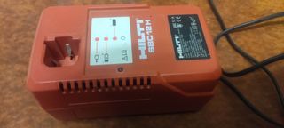 Cargador Hilti SBC12H