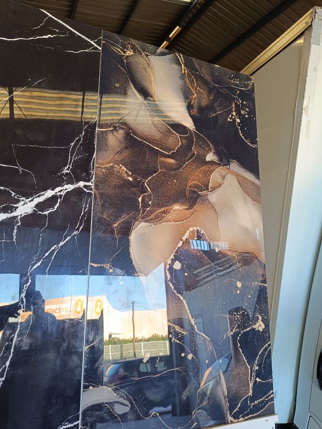 Azulejos y Porcelánico para tu obra 🏗️