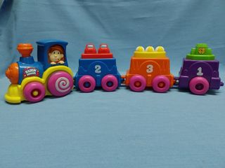 Tren musical stack middies