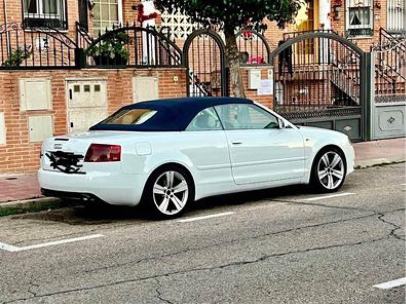 Audi Cabriolet 2008 - foto 1