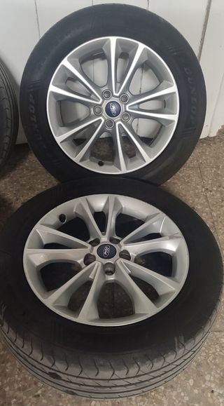 Se vende conjunto de 4 llantas Ford Kuga 