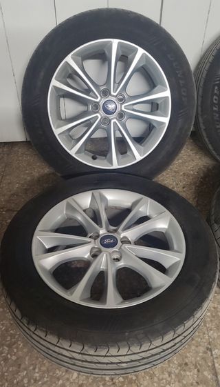 Se vende conjunto de 4 llantas Ford Kuga 