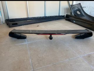 Aleron original Nissan GTR 2012 Black Edition