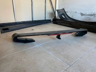 Aleron original Nissan GTR 2012 Black Edition