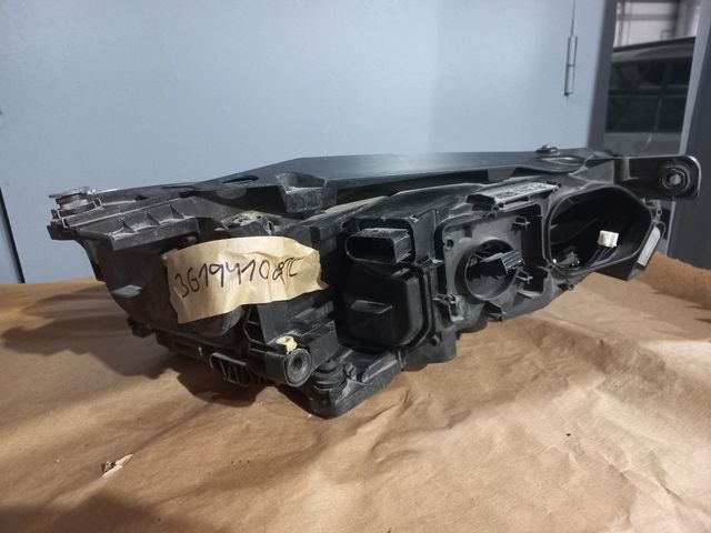 Faro delantero izquierdo Volkswagen