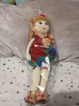 Amigurumi muñeca con detalles de reno