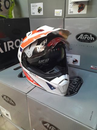Casco moto XL trail Ufo