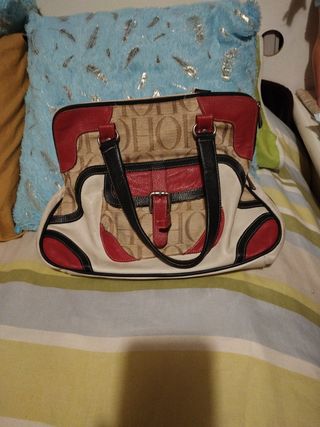 Bolso de piel muy bueno