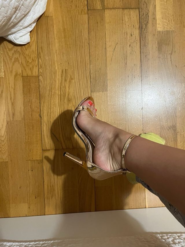 Sandalias color rosa plateado