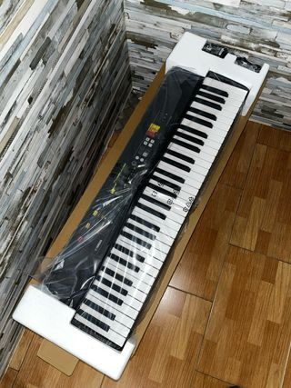 Teclado yamaha PSR-F52