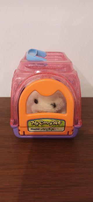 Gato con transportin juguete