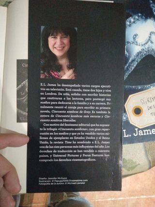 CINCUENTA SOMBRAS DE GREY