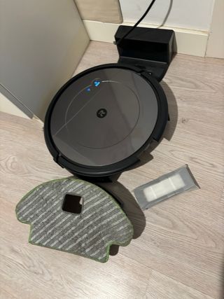 Robot aspirador frega suelo. Urge vender!!!