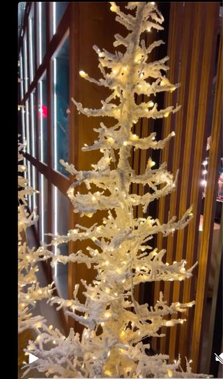 Arbol navidad nevado con luces led
