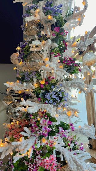 Arbol navidad nevado con luces led