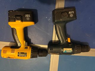 2 maquinas de taladro a bateria