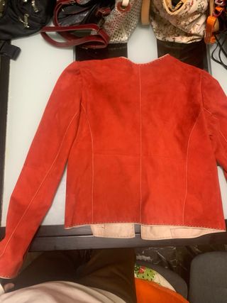 Chaqueta de ante Siosi colección de Carlos Ibañez